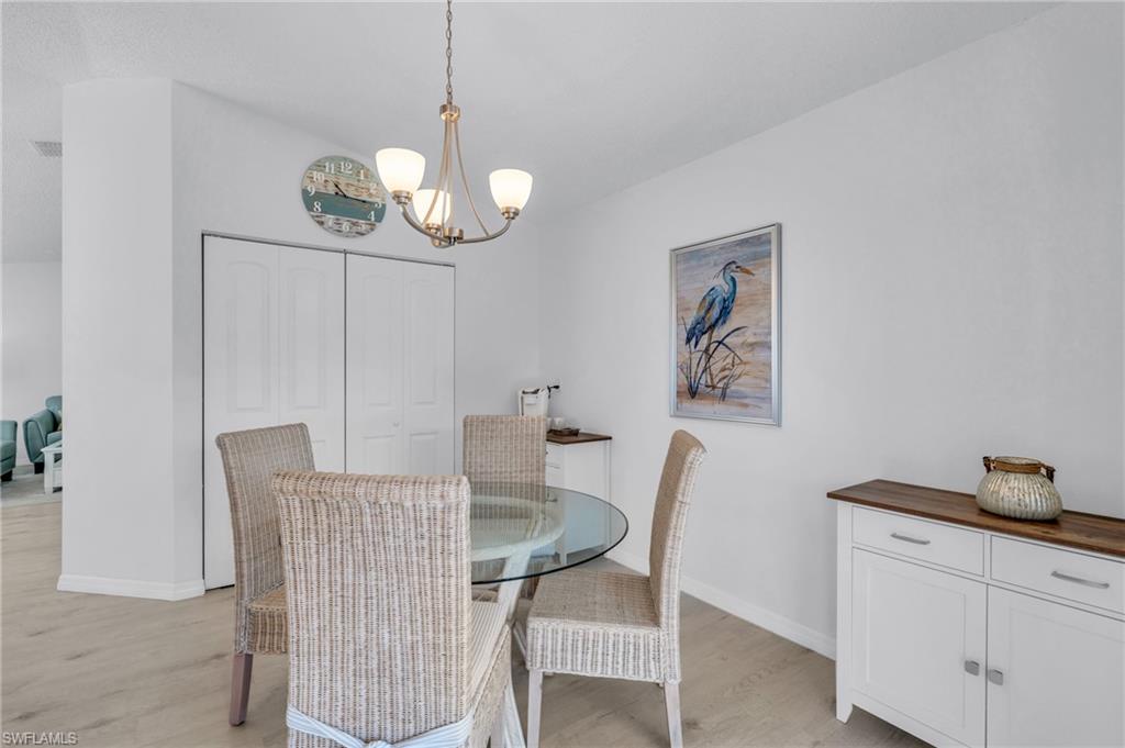 FOXMOOR LAKES - Residential