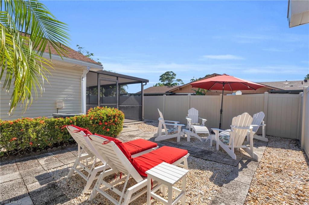 FOXMOOR LAKES - Residential