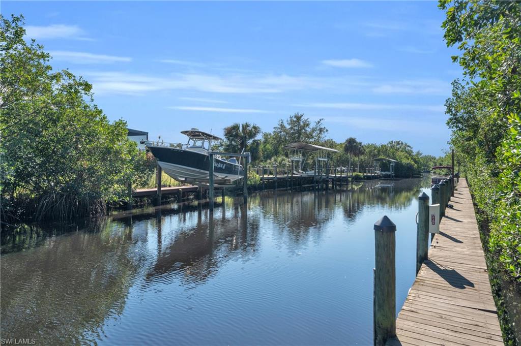 FOXMOOR LAKES - Residential