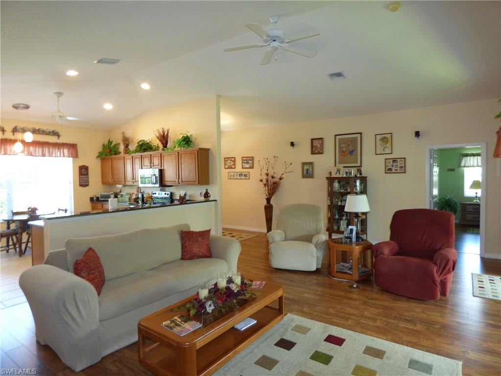 WELLINGTON - Residential