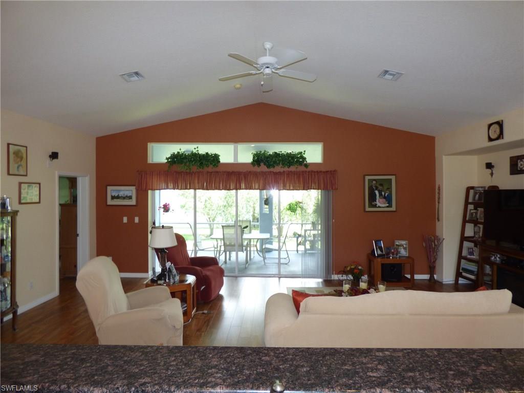 WELLINGTON - Residential