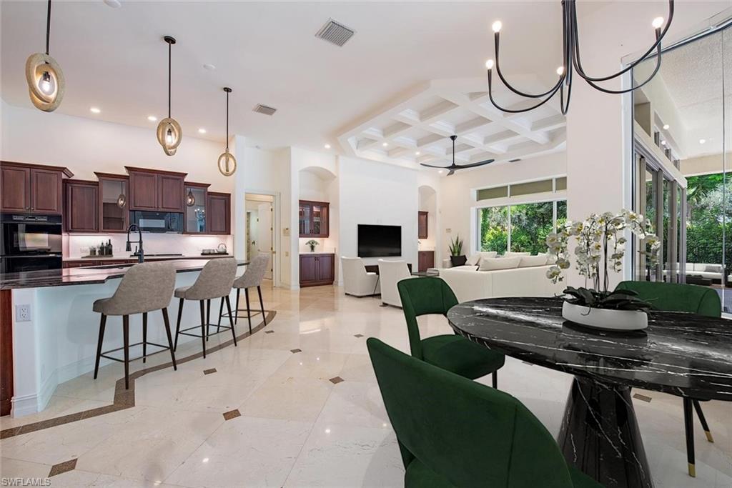 1252 POCANTICO LN