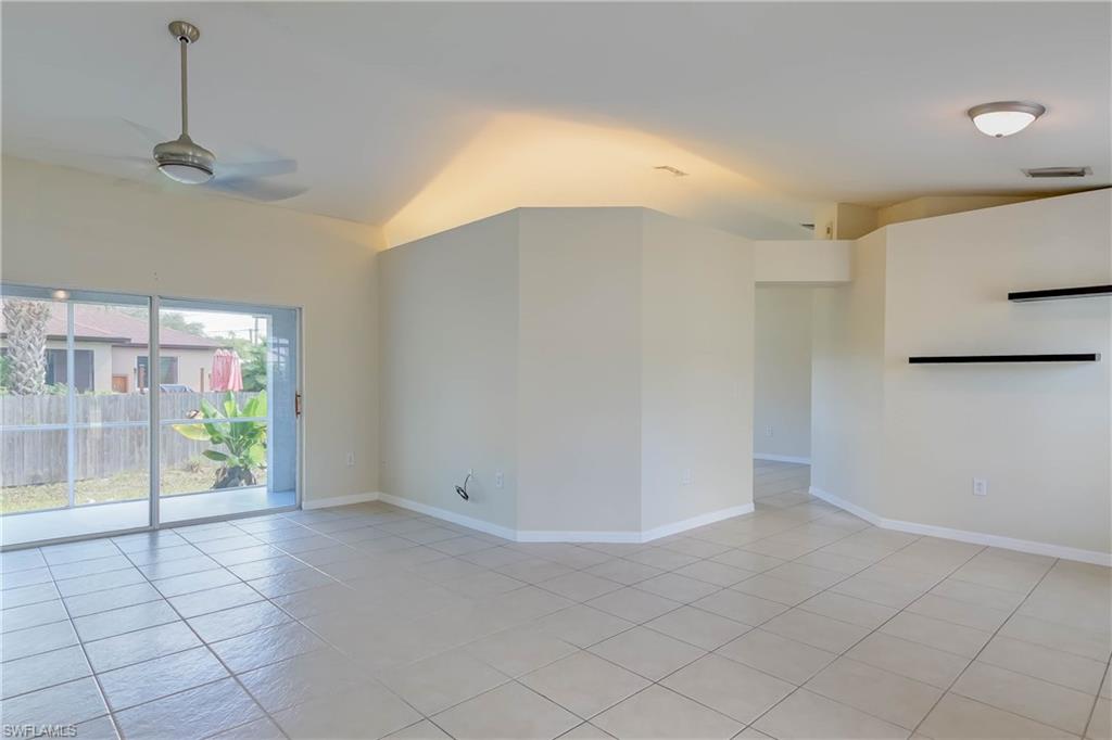 SAN CARLOS PARK - Residential