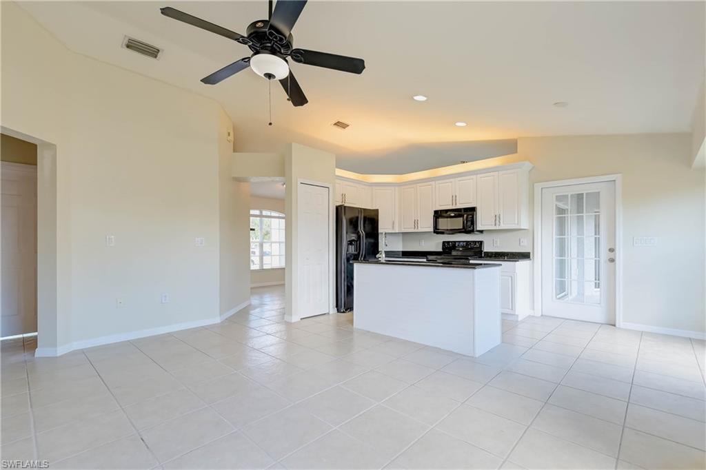 SAN CARLOS PARK - Residential