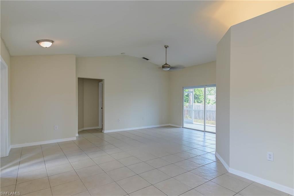 SAN CARLOS PARK - Residential