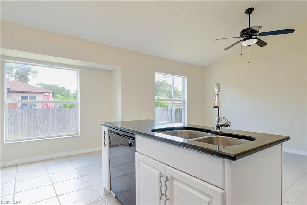 SAN CARLOS PARK - Residential