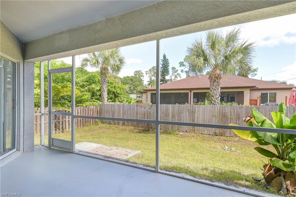 SAN CARLOS PARK - Residential