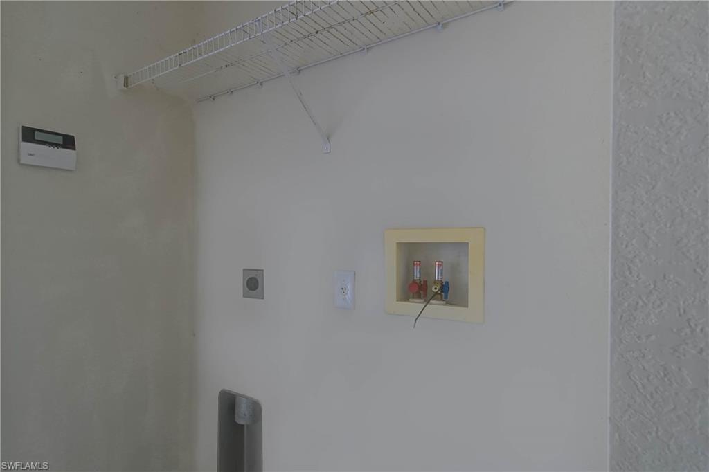 SAN CARLOS PARK - Residential