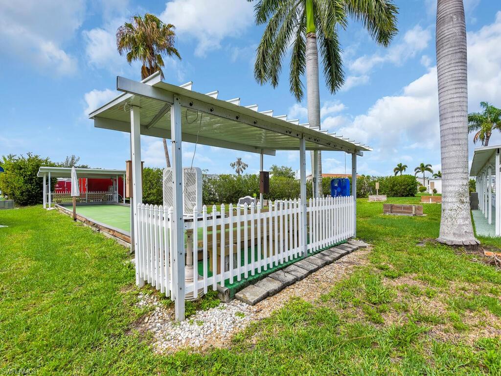 THUNDERBIRD MOBILE HOMES - Residential