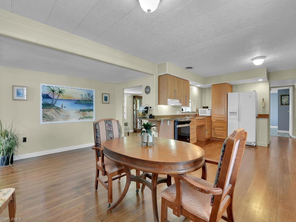 THUNDERBIRD MOBILE HOMES - Residential