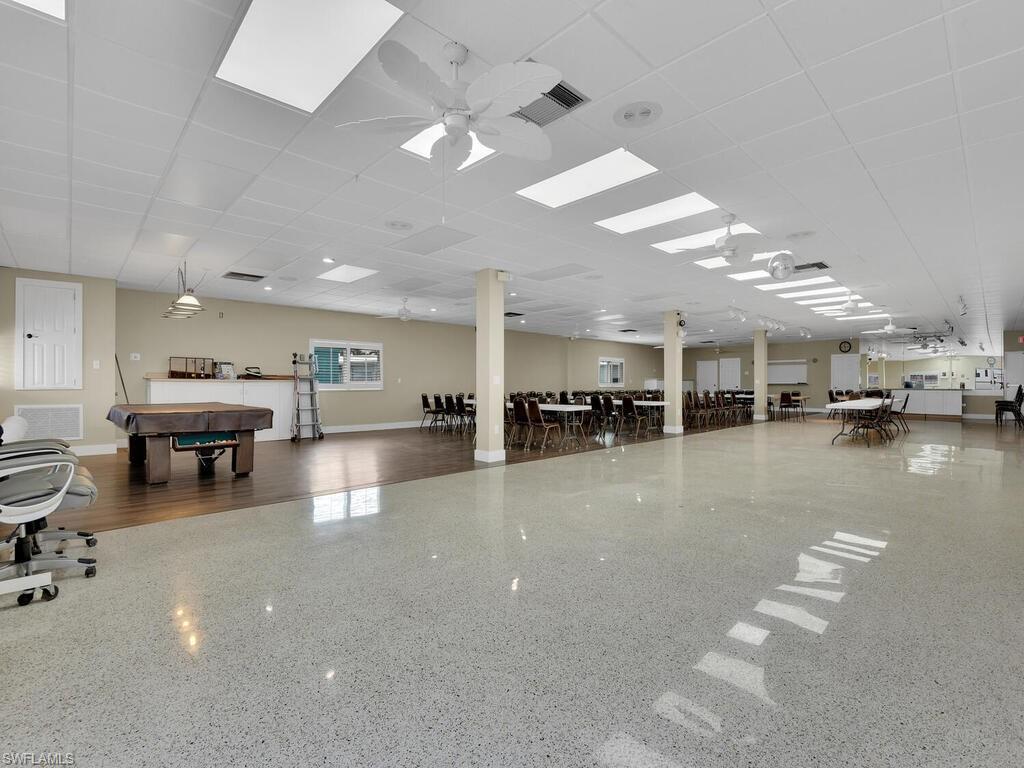 THUNDERBIRD MOBILE HOMES - Residential