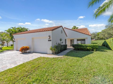 Photo of 909 Reef Point CIR, NAPLES, FL 34108 (MLS # 225080081)