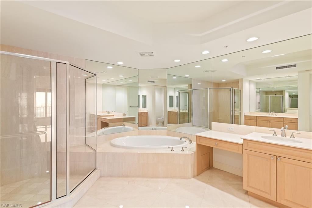 TRIESTE AT BAY COLONY - Residential