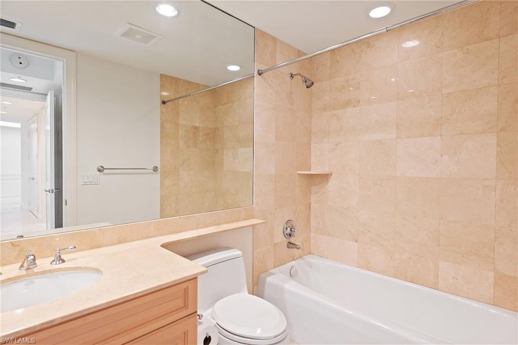 TRIESTE AT BAY COLONY - Residential