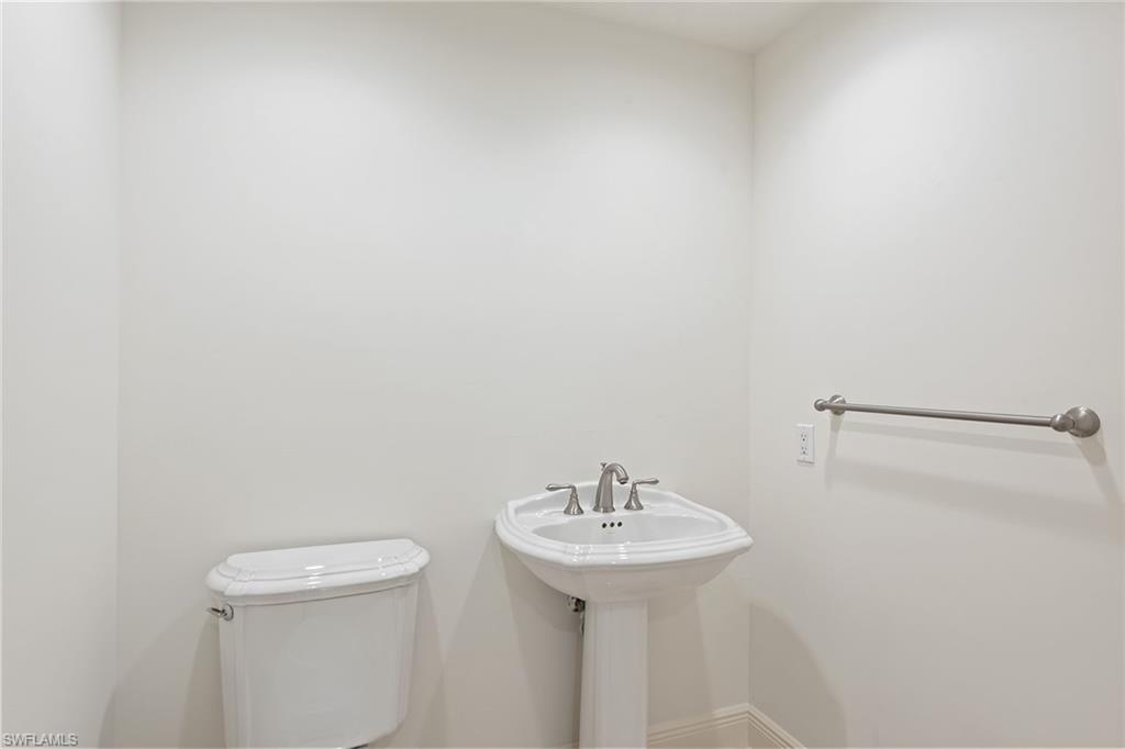 TRIESTE AT BAY COLONY - Residential