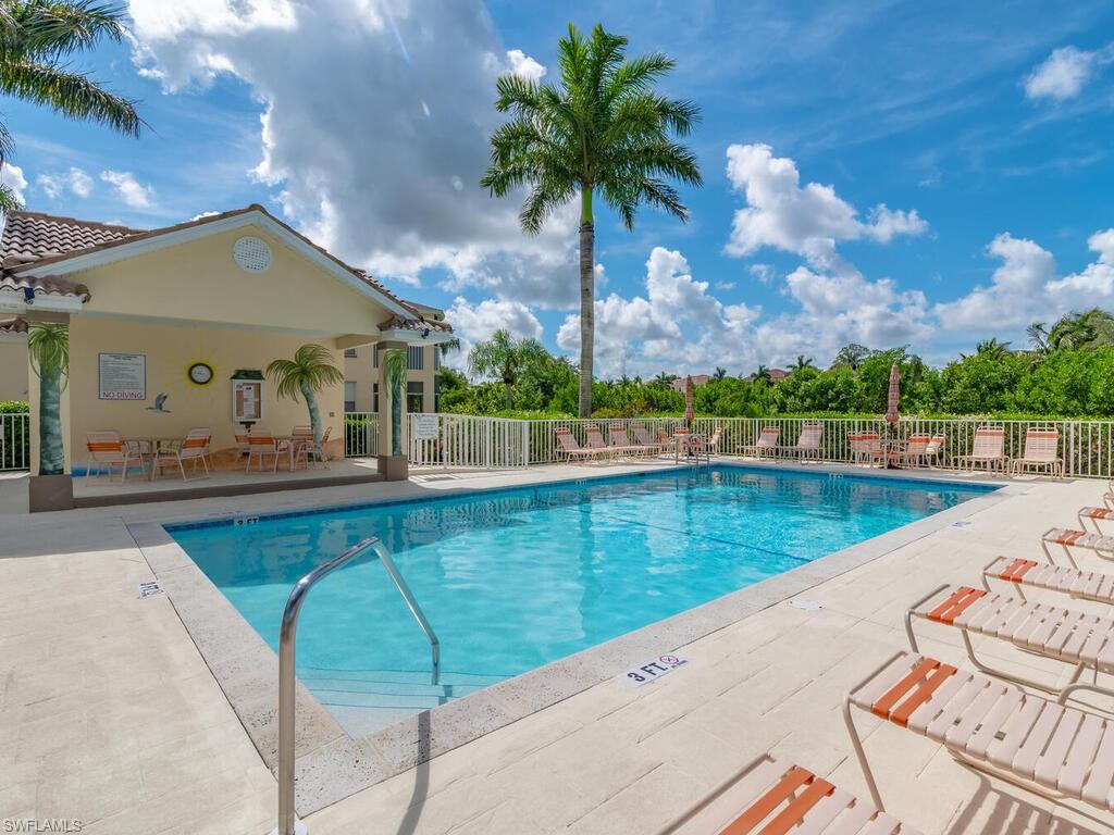 FAIRWAYS - Residential