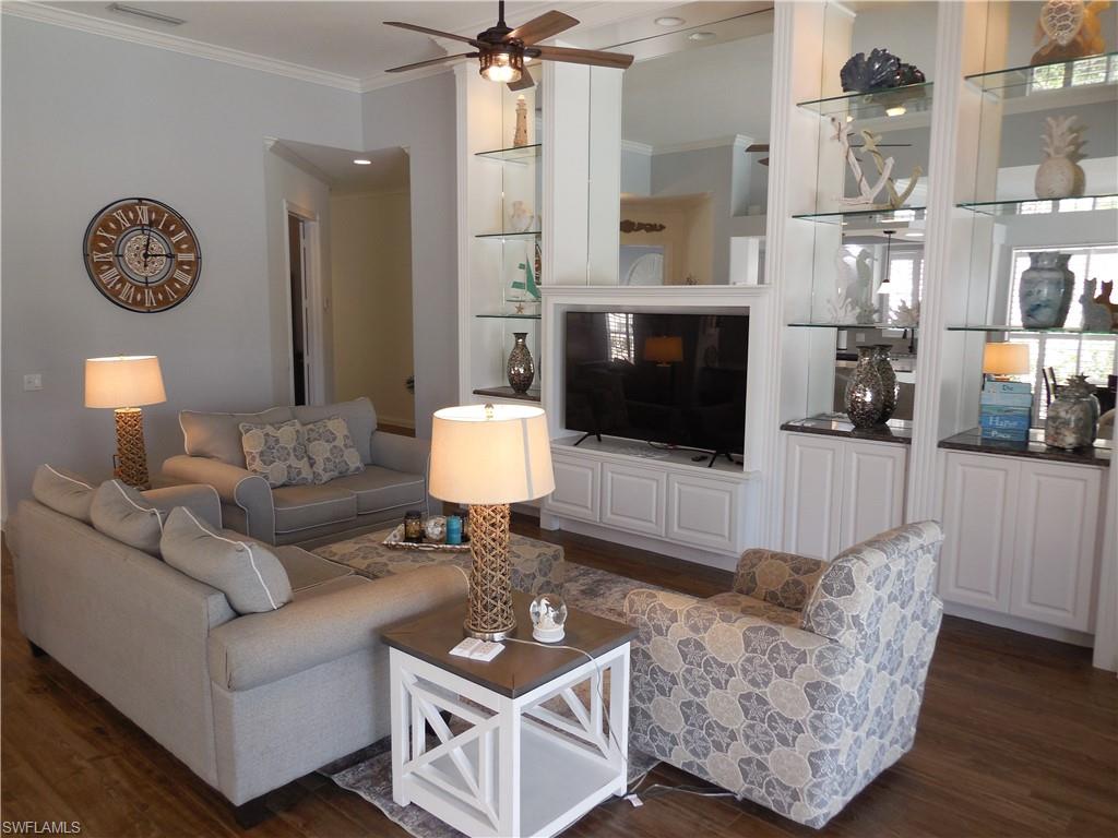 ISLAND WALK - Residential Lease