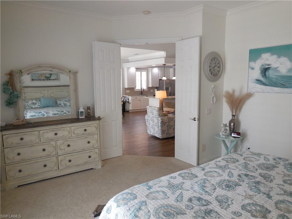 ISLAND WALK - Residential Lease