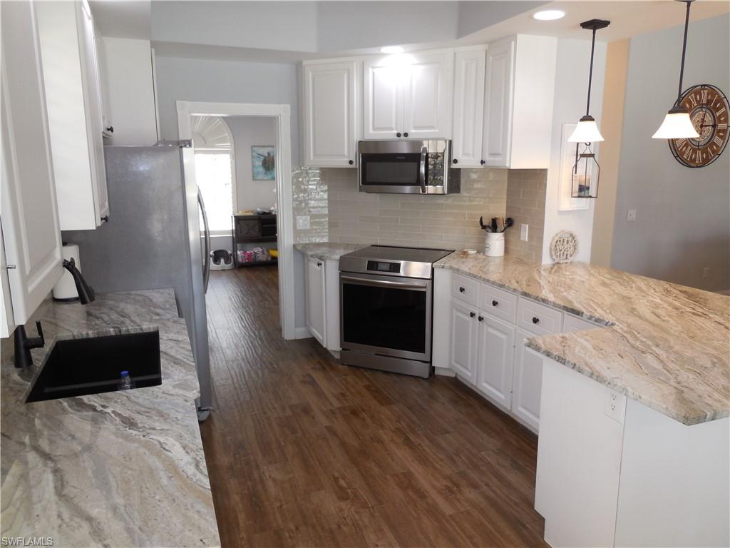 ISLAND WALK - Residential Lease