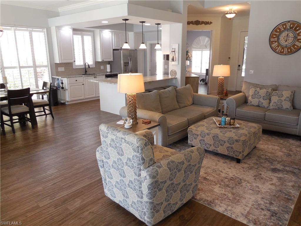 ISLAND WALK - Residential Lease