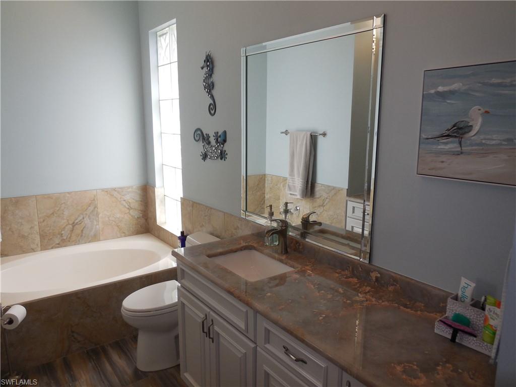 ISLAND WALK - Residential Lease