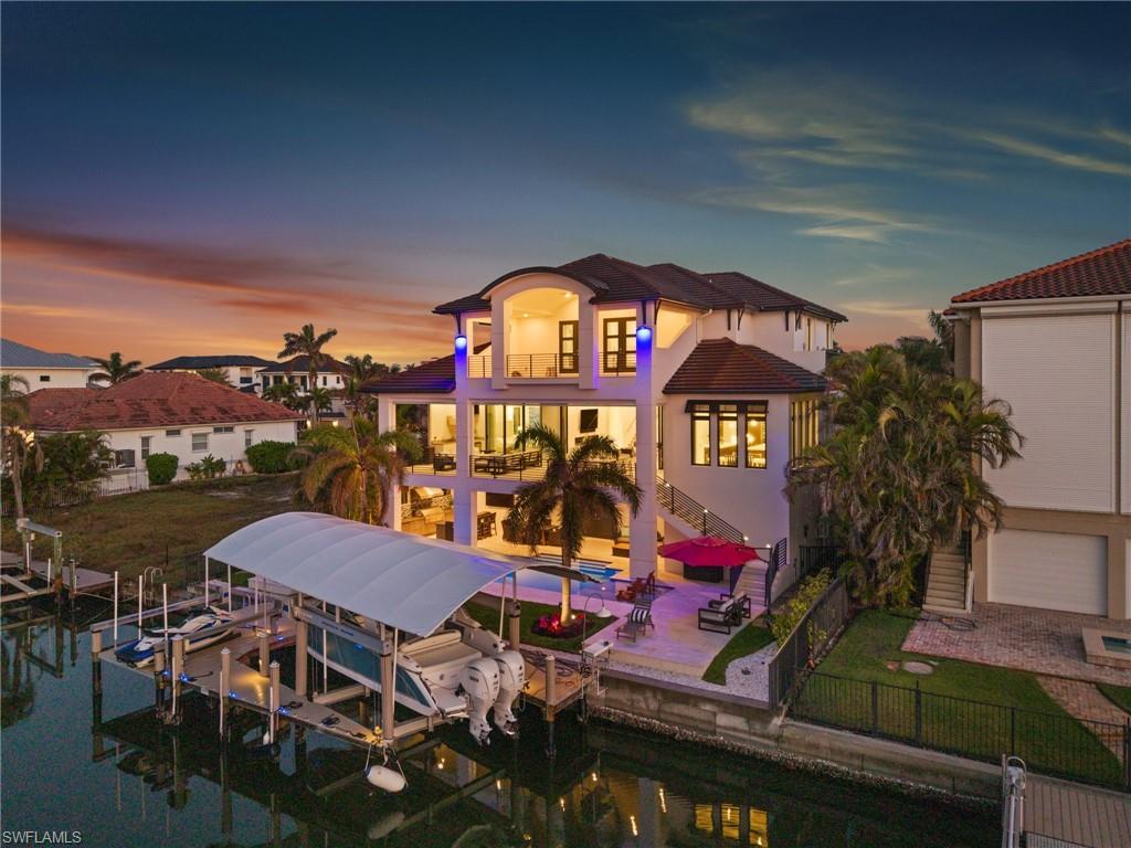 380 Trade Winds AVE