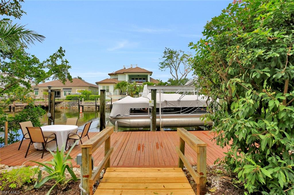 GOLDEN SHORES - Residential