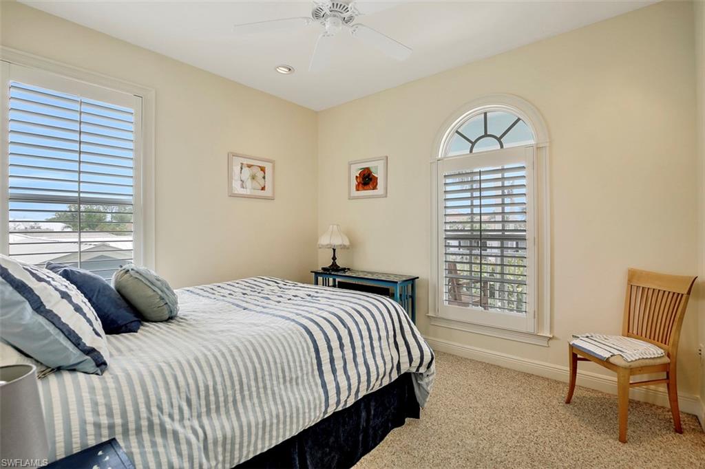 GOLDEN SHORES - Residential