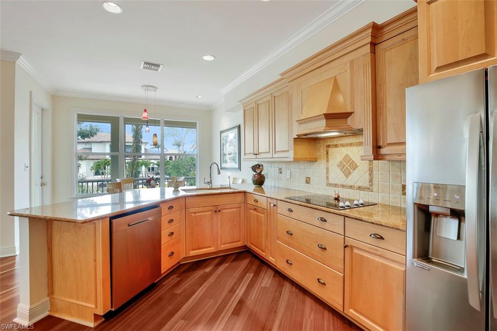 GOLDEN SHORES - Residential