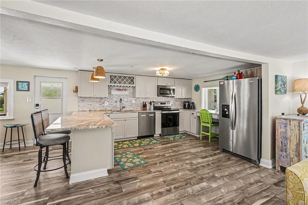 BAYSIDE ESTATES - Residential