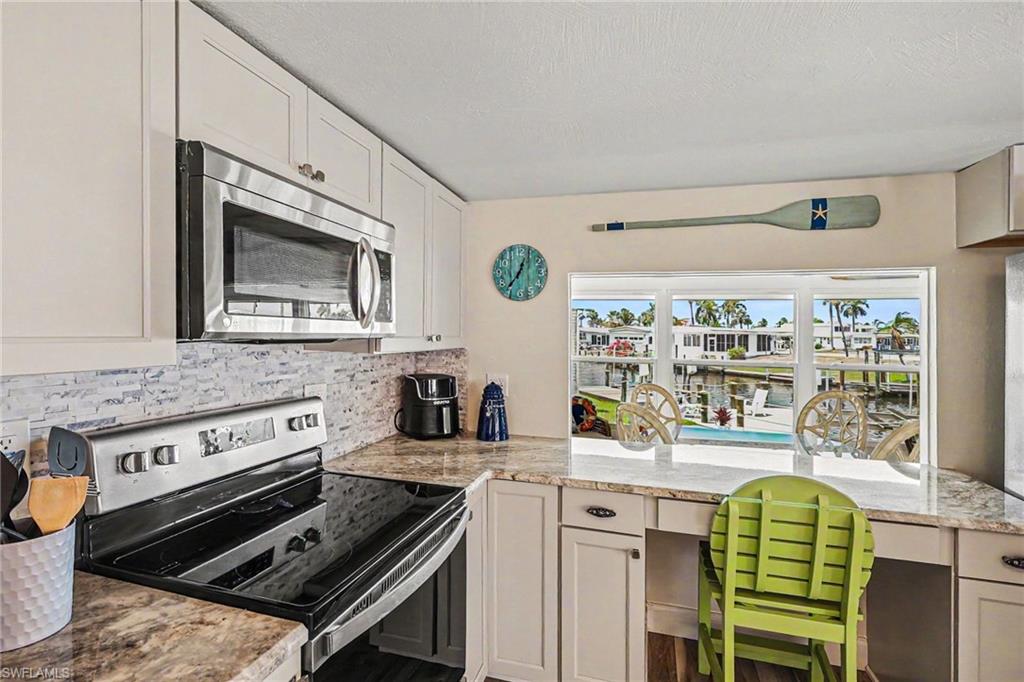 BAYSIDE ESTATES - Residential