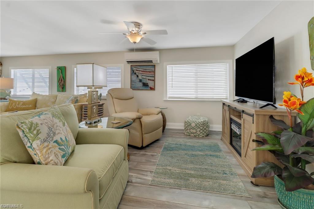 BAYSIDE ESTATES - Residential