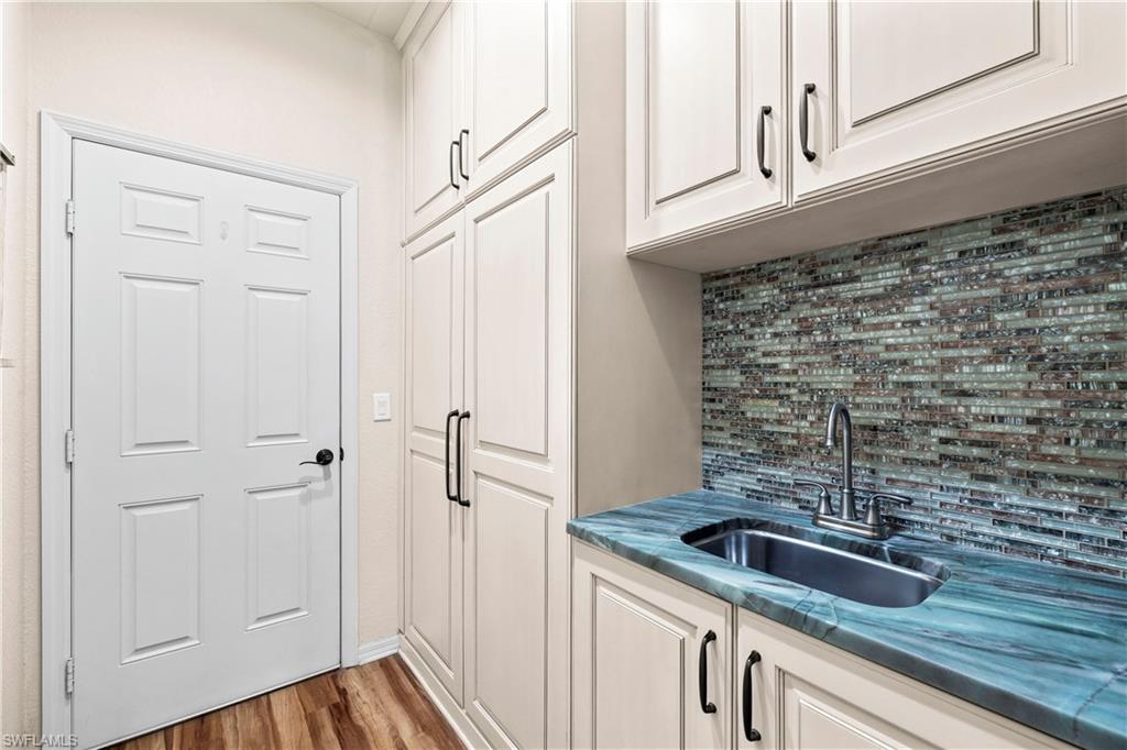 HERONS GLEN - Residential