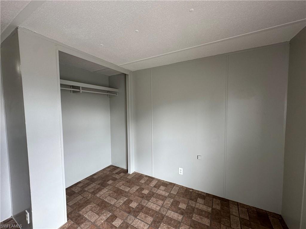 SUNCOAST ESTATES UNREC - Residential Lease