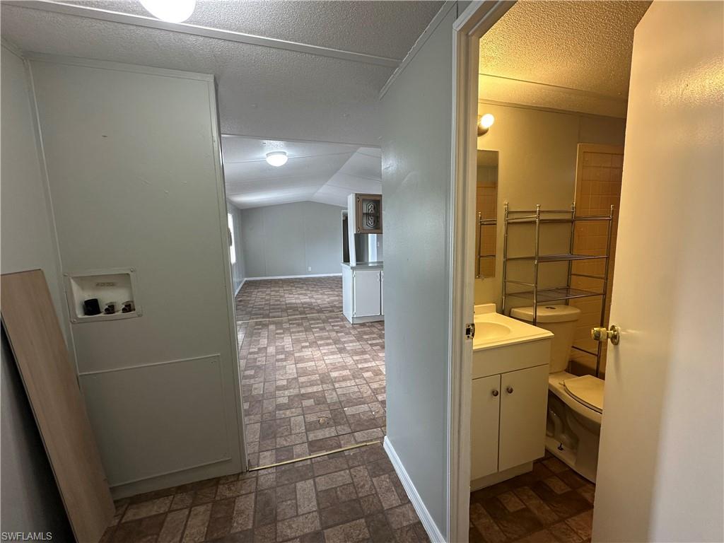 SUNCOAST ESTATES UNREC - Residential Lease