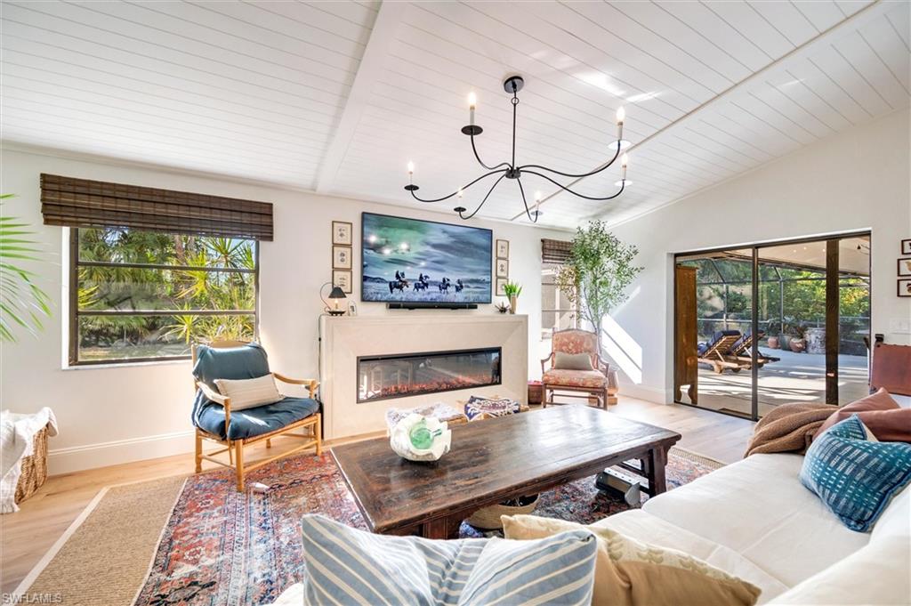 EAGLE RIDGE - Residential