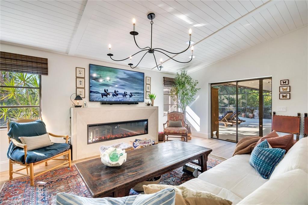 EAGLE RIDGE - Residential