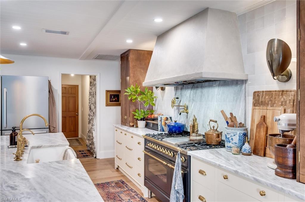 EAGLE RIDGE - Residential