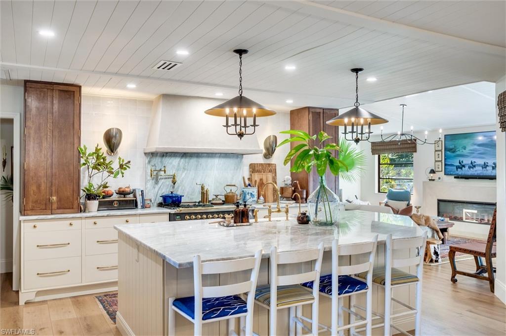 EAGLE RIDGE - Residential