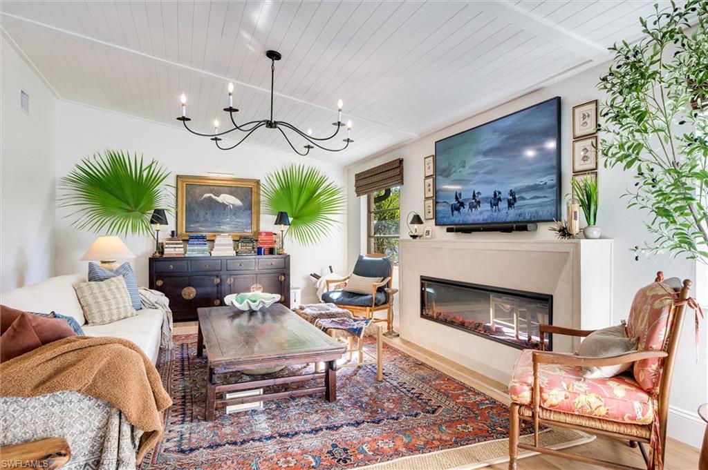 EAGLE RIDGE - Residential