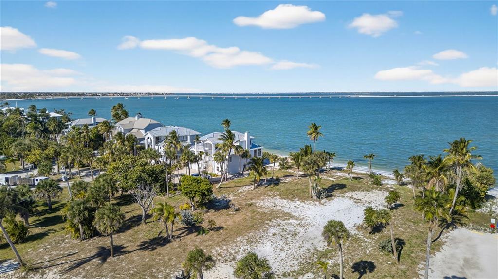 METES AND BOUNDS - Land