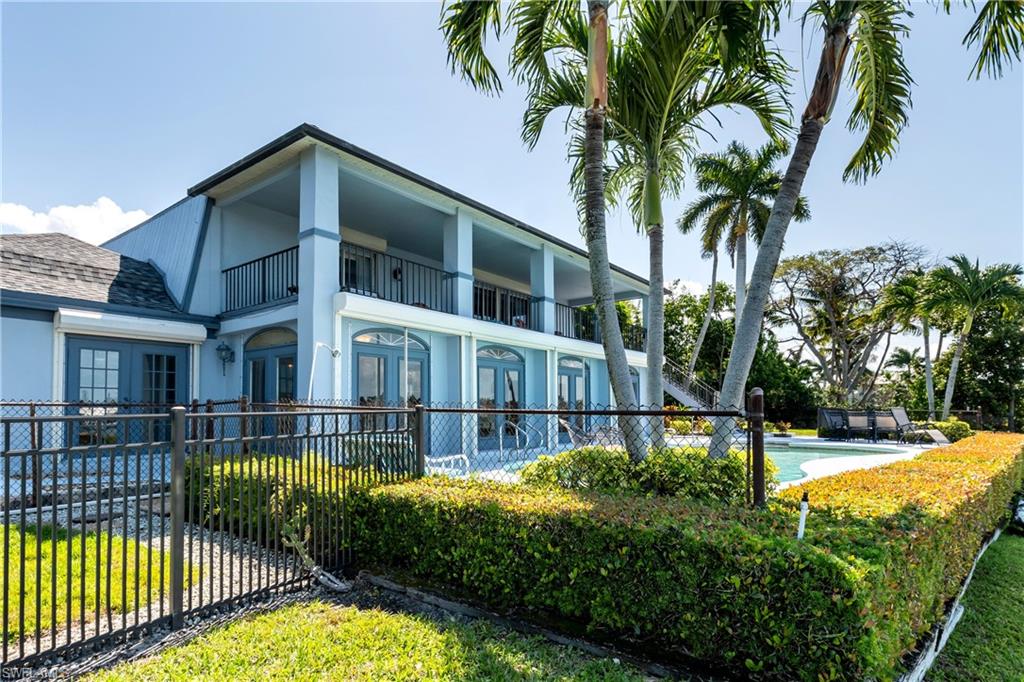 ROYAL HARBOR - Residential