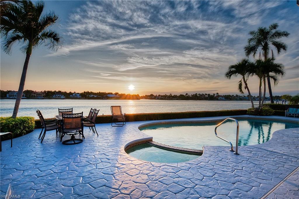 ROYAL HARBOR - Residential