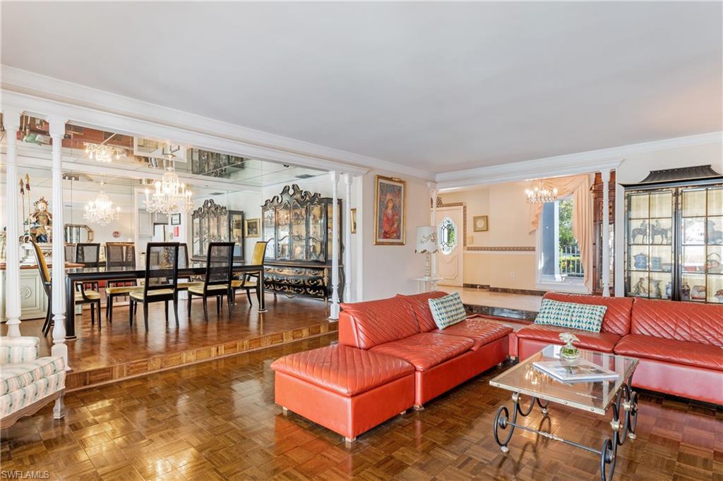 ROYAL HARBOR - Residential