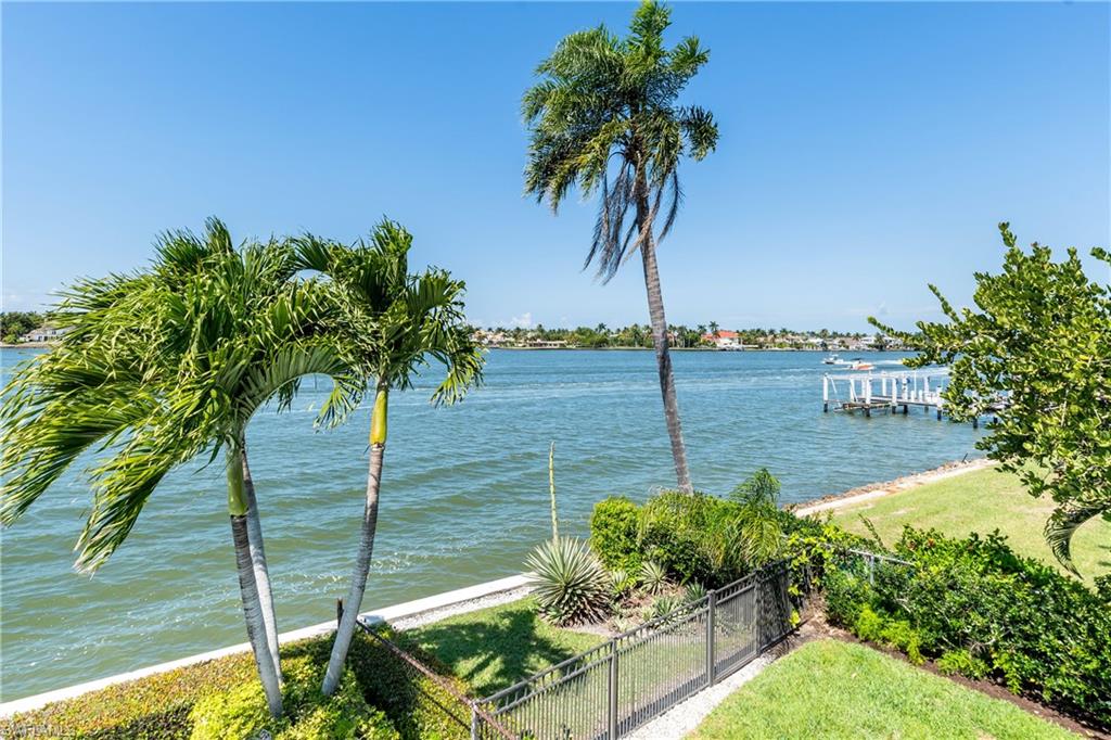 ROYAL HARBOR - Residential