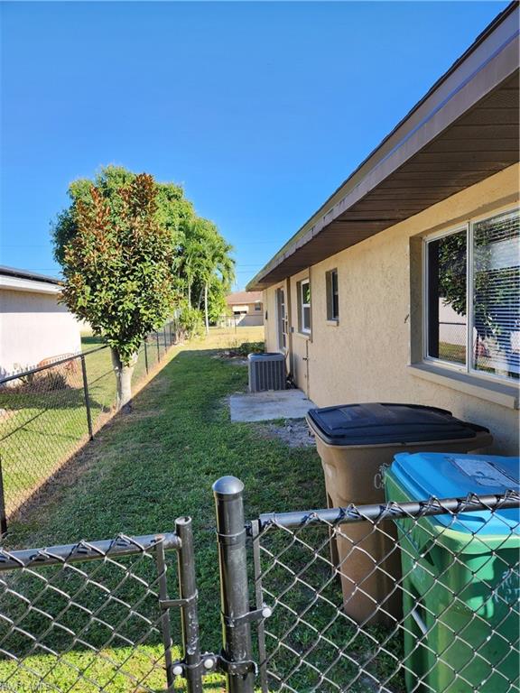 CAPE CORAL - Residential