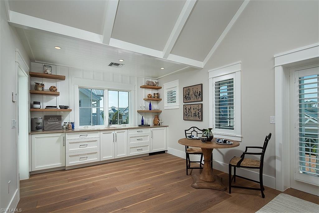 MANGROVE BAY - Residential