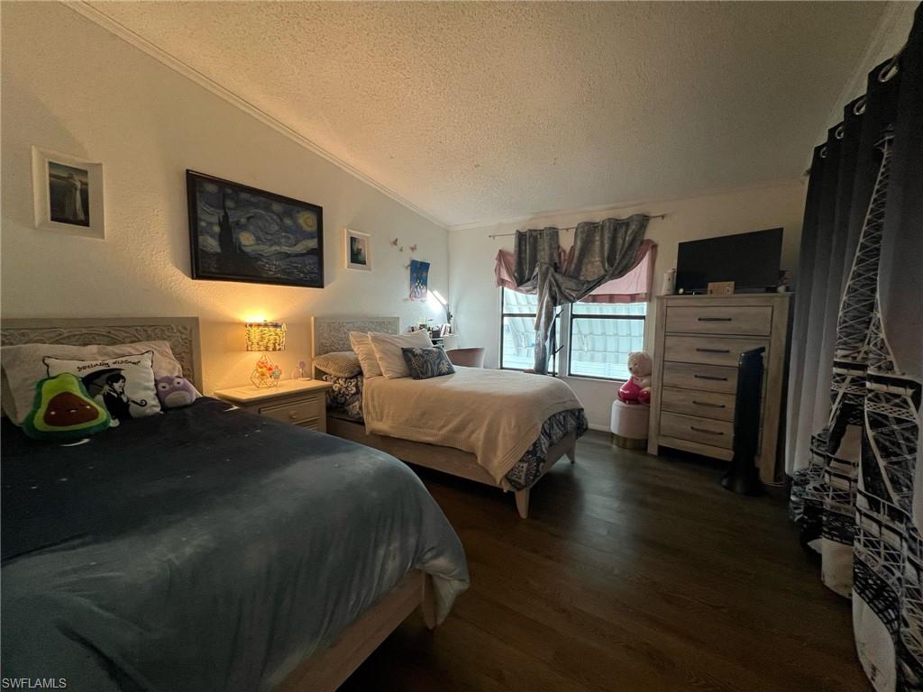 HENDERSON CREEK PARK - Residential