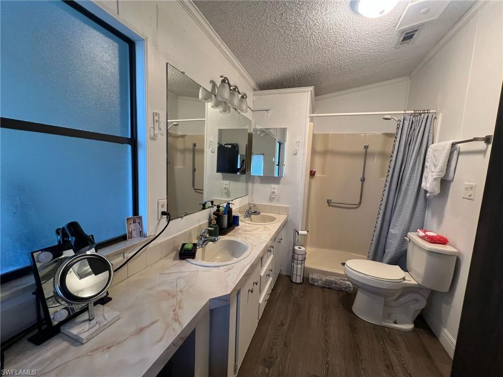 HENDERSON CREEK PARK - Residential