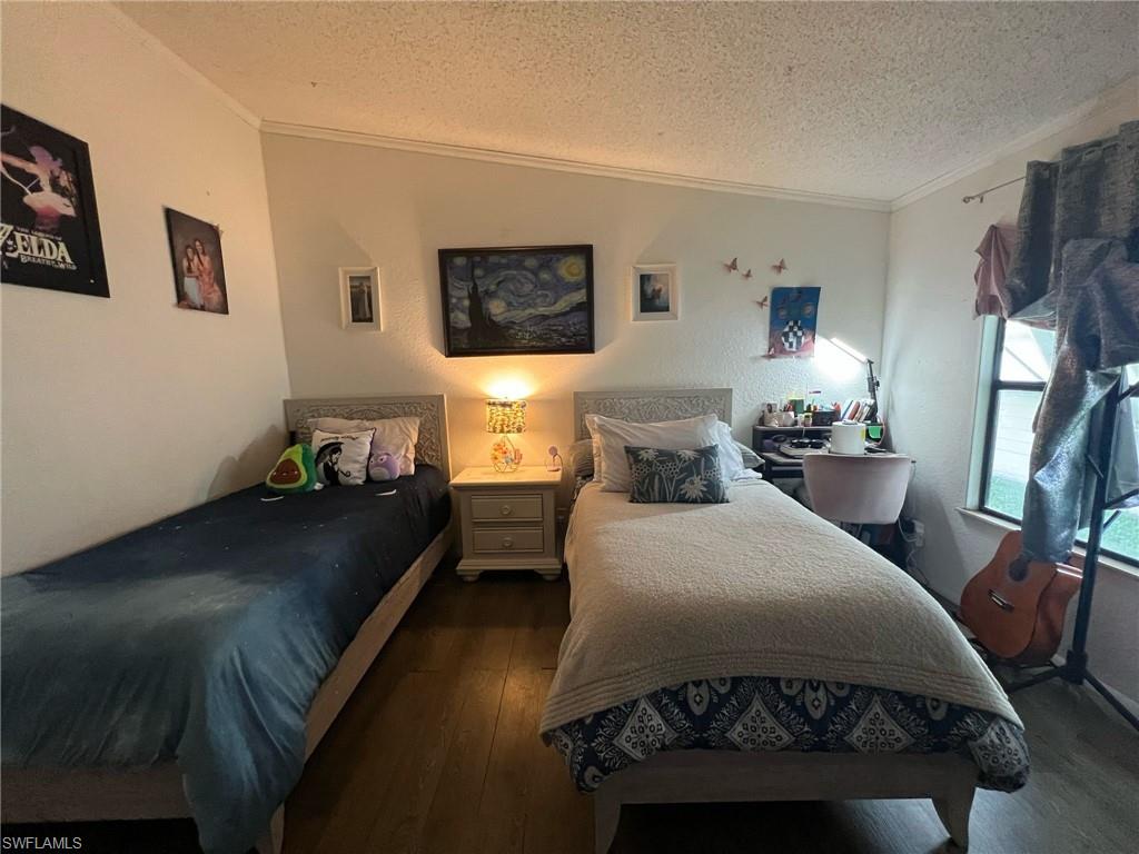 HENDERSON CREEK PARK - Residential